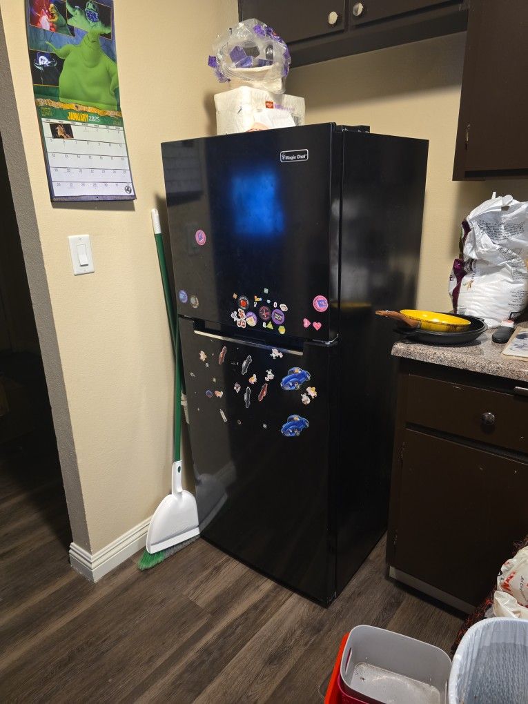 Refrigerator