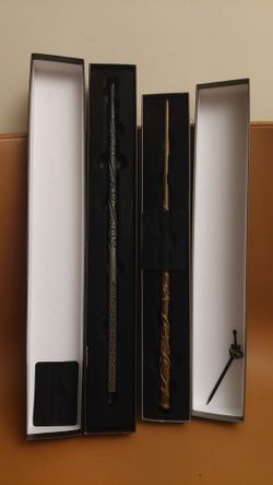 Official Wizarding World of Harry Potter Wands - Sirius Black & Hermione Granger (Set of 2)