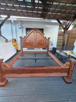 Wood bed frame queen/king