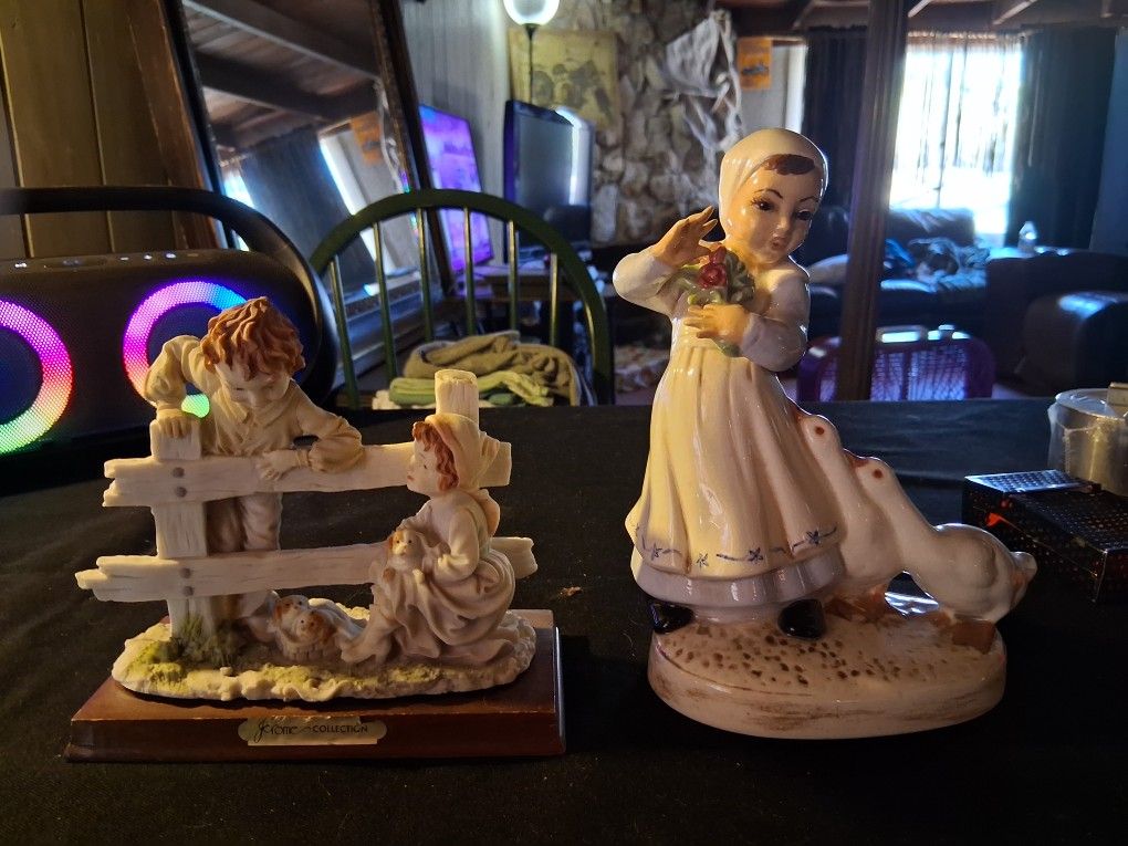Figurines