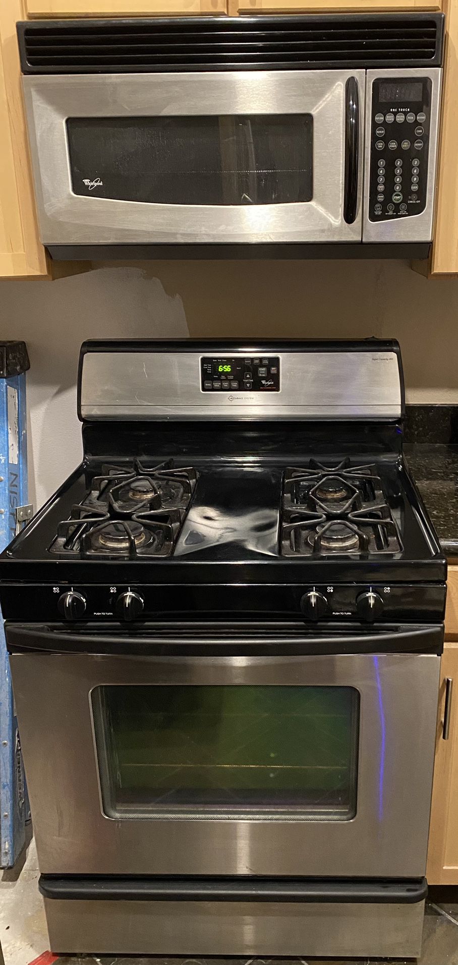 Whirlpool Microwave and Oven 