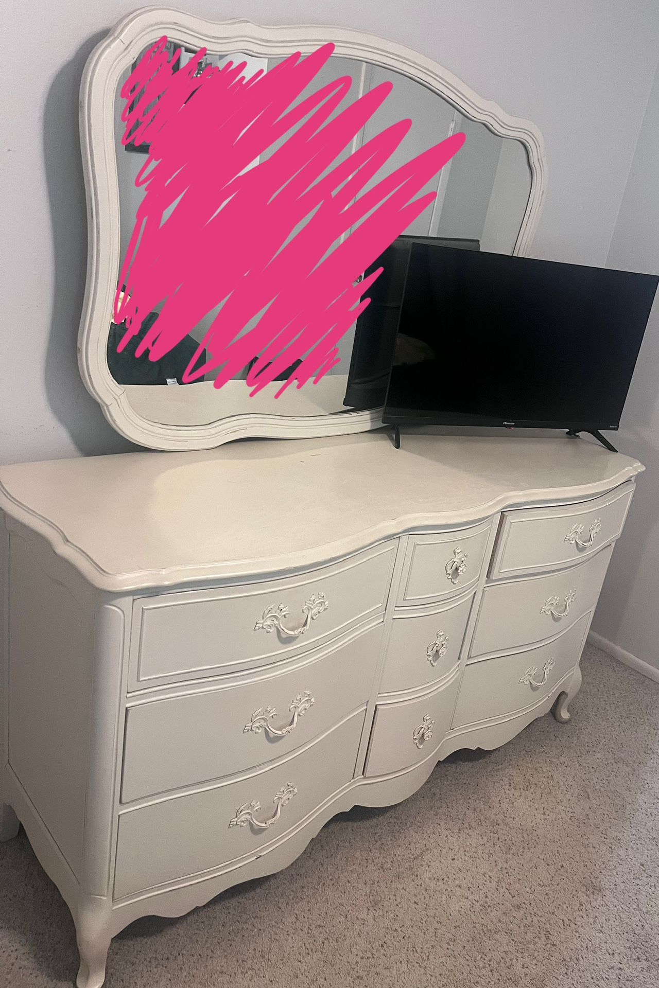 Vintage Dresser/Nightstand Set