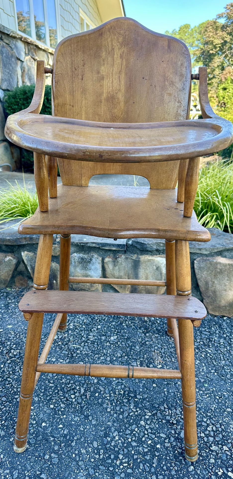 Vintage Wooden Baby High Chair – Mid-Century Maple Charm