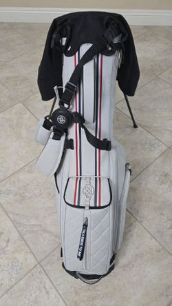 G fore light weight golf bag damaged.