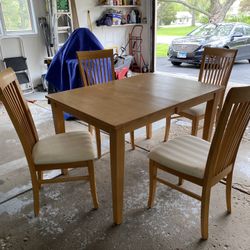 Solid maple table w/ chairs