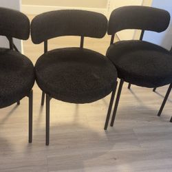 4 Dining Chairs 