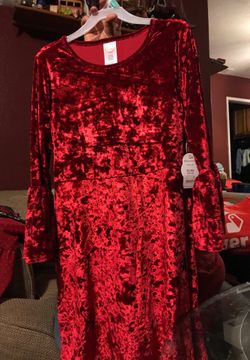 Dark and light red dress