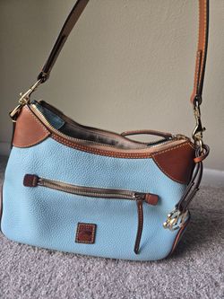 Dooney &Bourke Purse