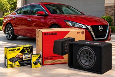 Kicker 52VCVR122 CompVR 12" Loaded Ported Subwoofer Enclosure 2-Ohm Sub Box 46CXA400.1T Mono Class D 400W Amp 46CXARC Remote Bass Control Knob Bundle