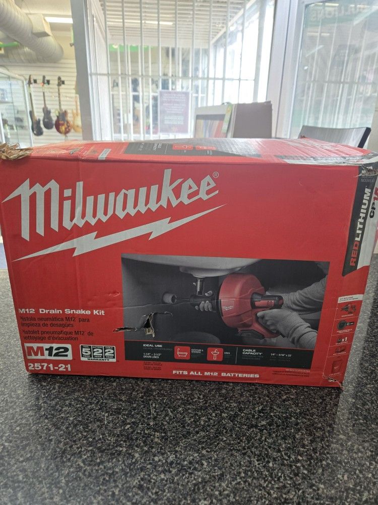 Used Milwaukee M12 Drain Snake (2571-21)
