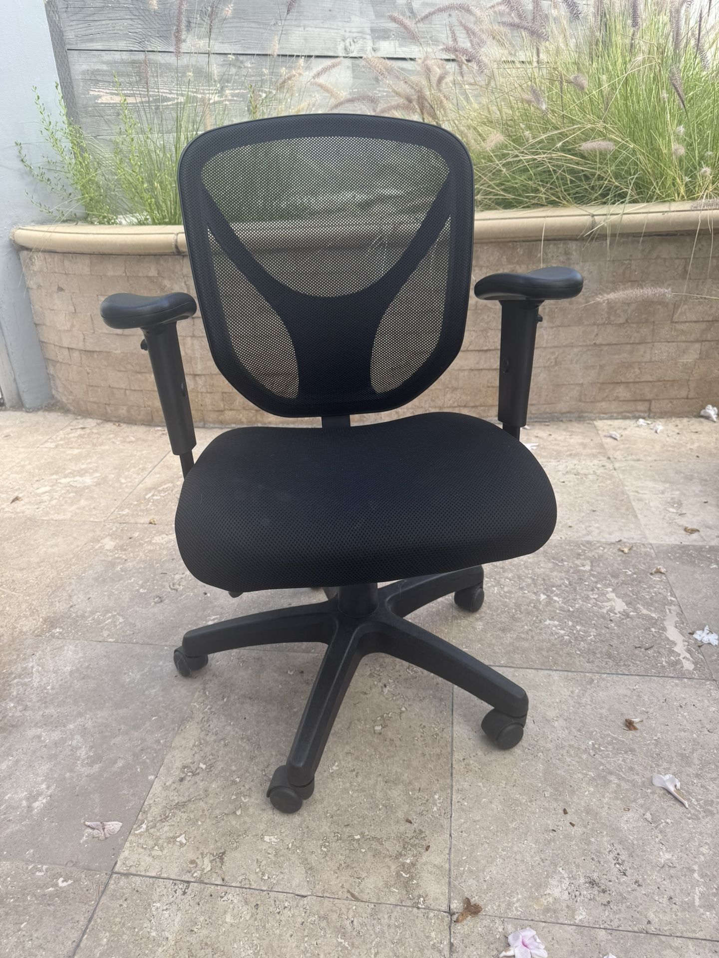 PRICE DROP TO $50 Ergonomic Adjustable Mesh Desk Chair