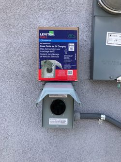 EV car Charger outlet 220/240 Nema 1450 Tesla wall connector Charger