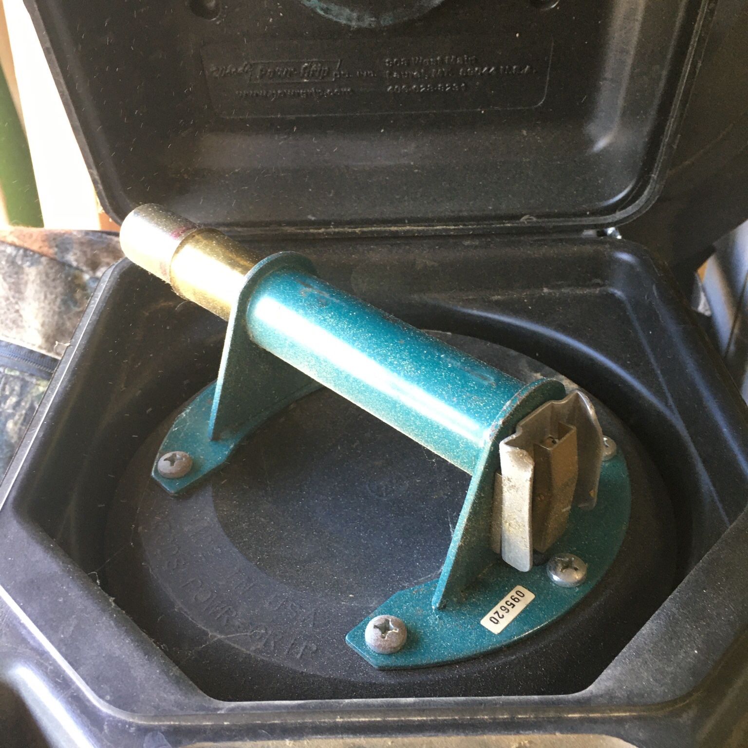 Glass Cups Windshield & Pane