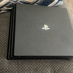 PS4 With One Controller 