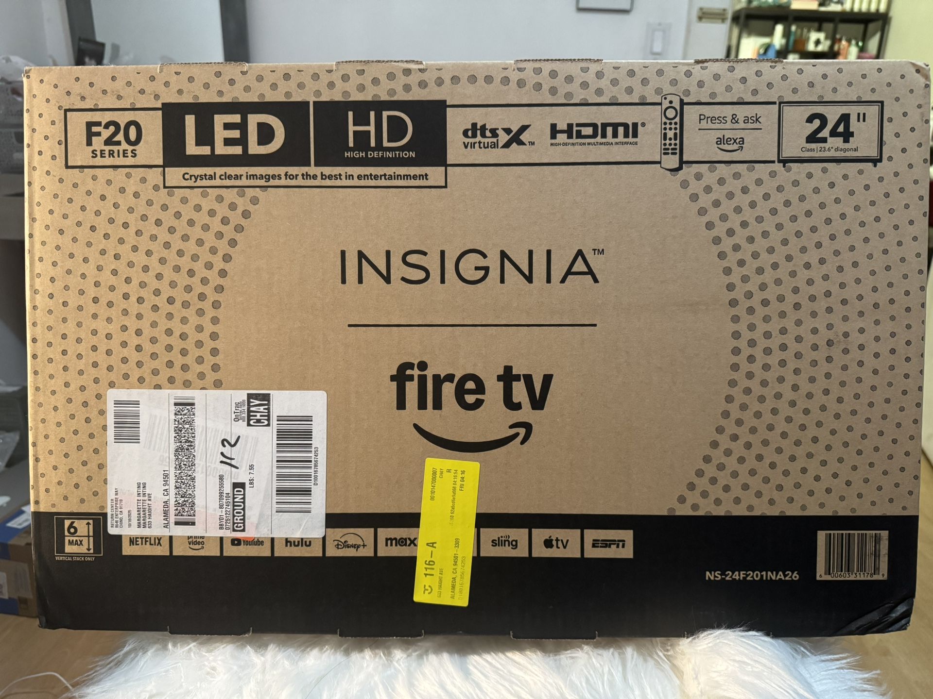 INSIGNIA 24” Class F20 Series LED HD Smart Fire TV with Alexa Voice Remote (NS-24F201NA26)