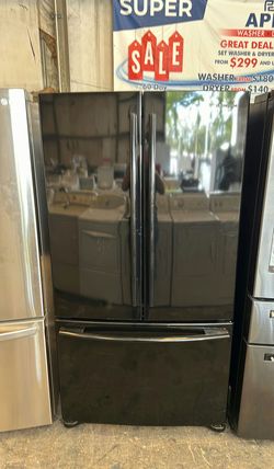 Samsung 3-Door Refrigerator (French Door Fridge) Black - Adjustable Shelves, Ice Maker