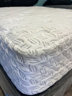 ‼️GOING OUT FOR BUSINESS‼️Try before you buy! Going Out the Door! King, Queen, Fulls