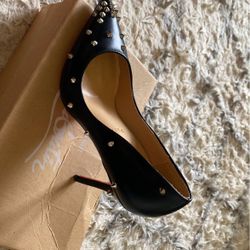 High Hills Very Cute 