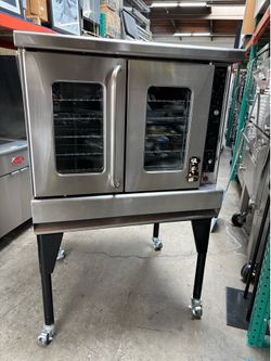 Montague bakery depth gas, convection, oven commercial Restaurant Equipment NSF single stack like new save thousands only used a few times like new. I