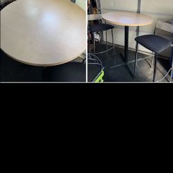 35 Inch Table And 2 Chairs