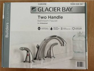 Bathroom Faucet 8" Widespread Chrome - Glacier Bay - New