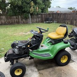 John Deere Lawn Mower NO DECK