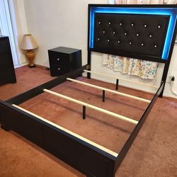 Brand New 4 Pcs Bedroom Set Black Bed, 1 Night, Dresser & Mirror