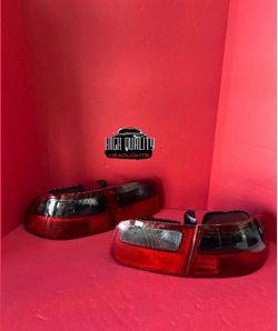 Honda Civic  1992. 1995 tail lights.