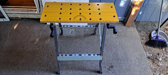 Portable Folding Workbench with Clamp