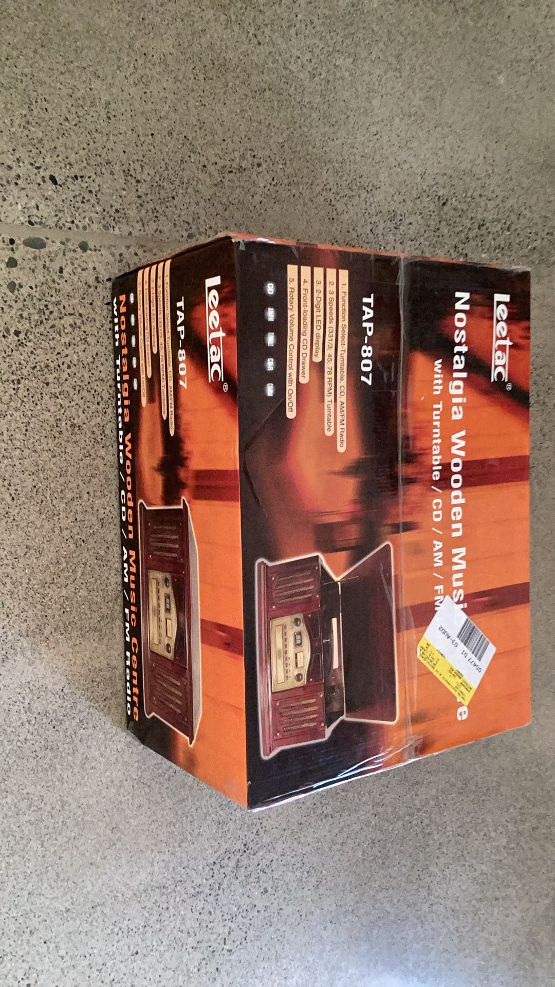 Leetac Nostalgia Wooden Music Center - Turntable, Cd, And Radio New In Box