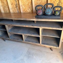 TV Stand 