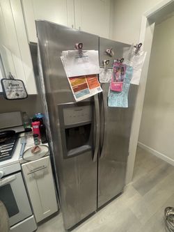 Frigidaire Fridge