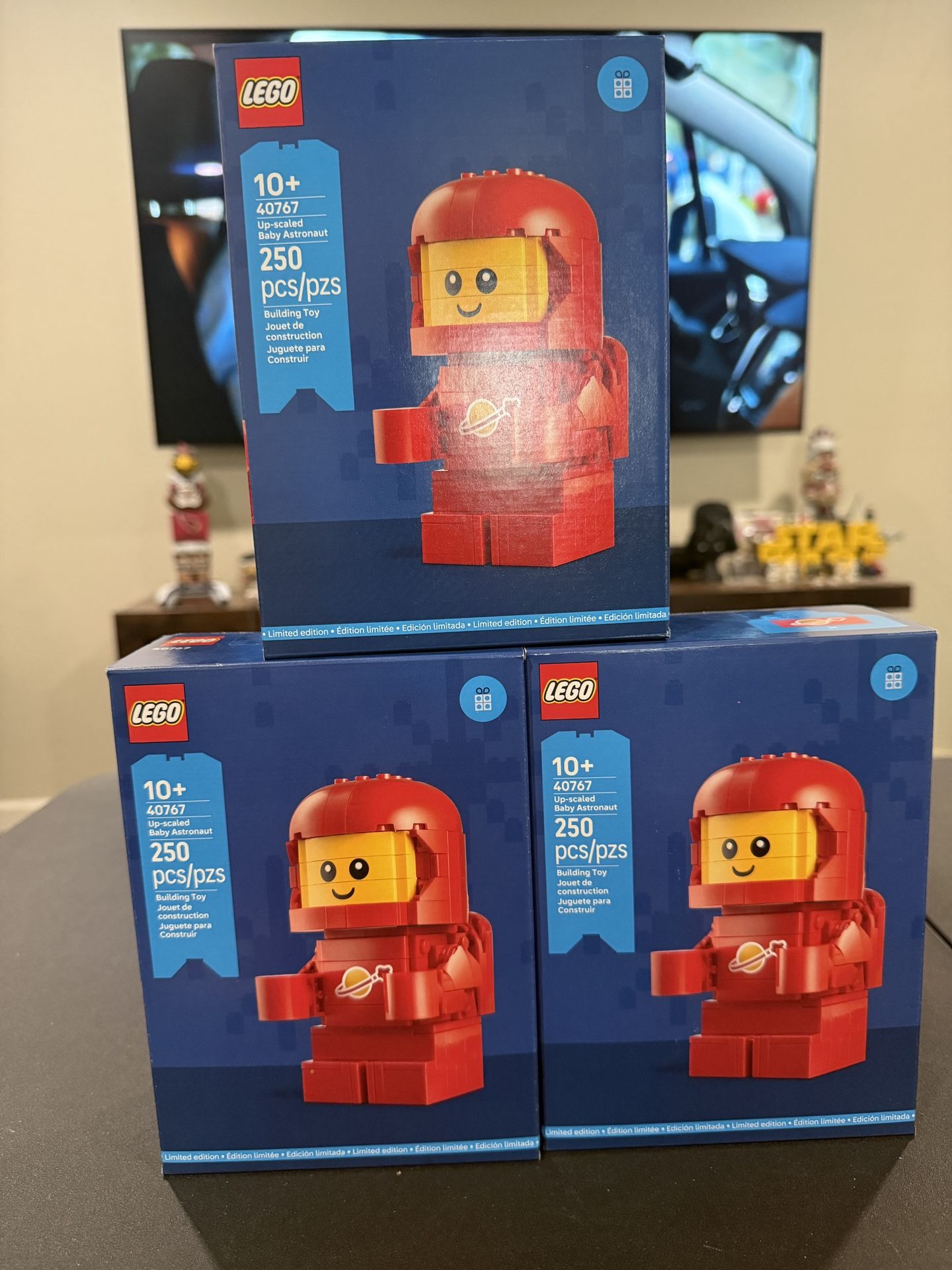 Lego Up-scaled Baby Astronaut Set 40767