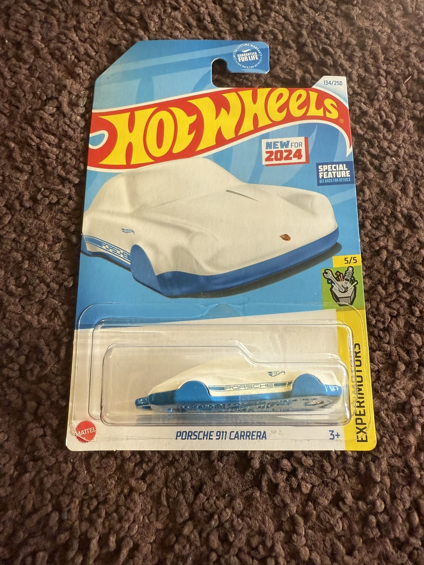 HotWheels Porsche 911 Carrera Keychain “White & Blue”