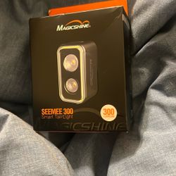 Seemee 300 Smart Tail Light