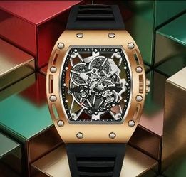 Luxurious men watch