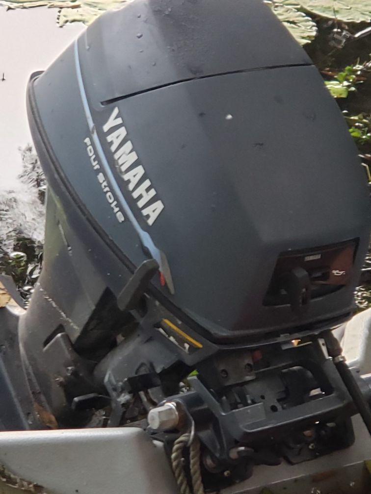 Basstender Bass Boat with Yamaha 9.9 Four Stroke for Sale in Tampa, FL