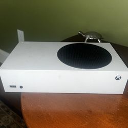 Xbox 1 Series S ( With Controller) 