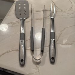 Brand new Cuisinart Grilling Utensils