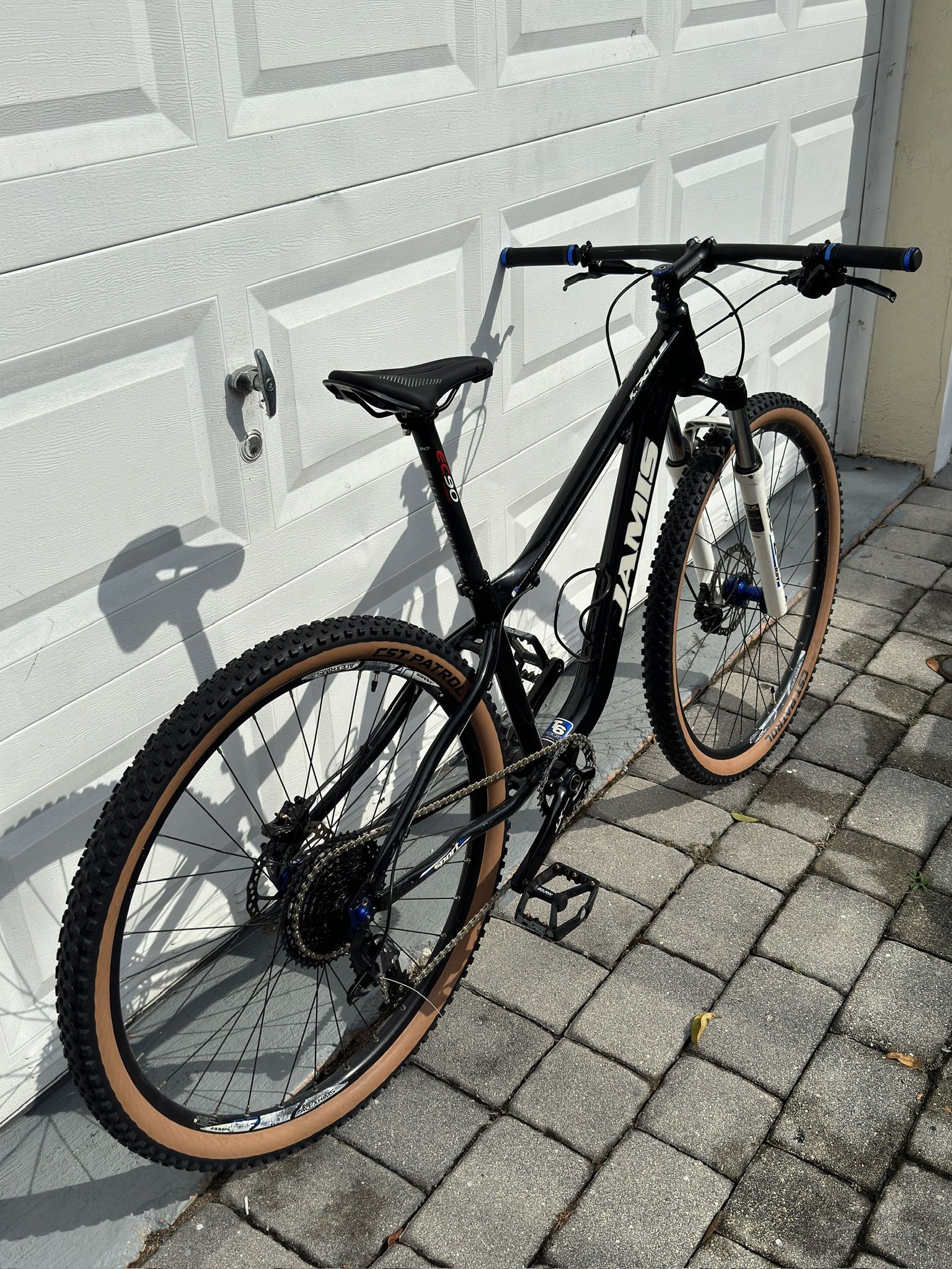 Jamis Riser Rst Bike Jamis bike for Sale in Hialeah, FL - OfferUp