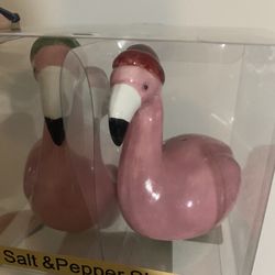 Brand New In Packaging Christmas Flamingo Salt And Pepper Shakers 
