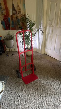 Harbor freight hand truck