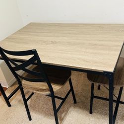 Dining Table + 4 chairs