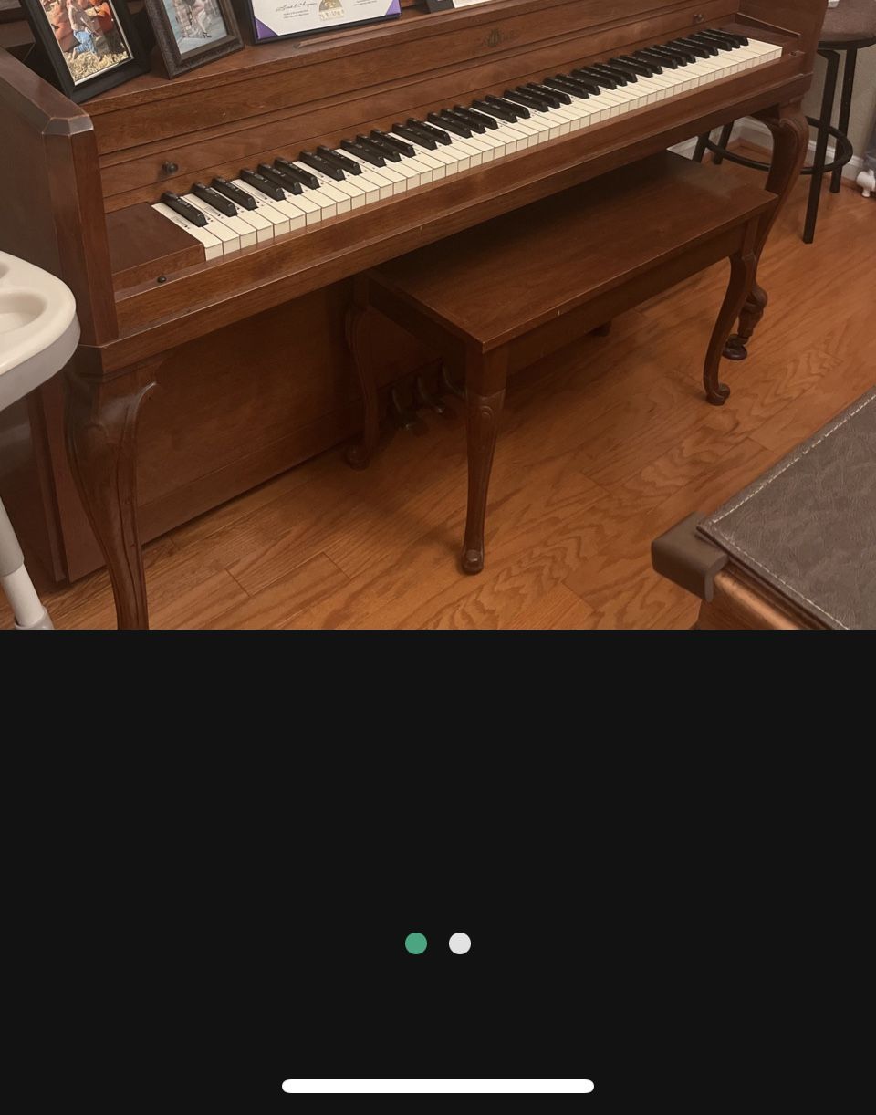 Free Vintage Upright Piano With Bench In Good Condition