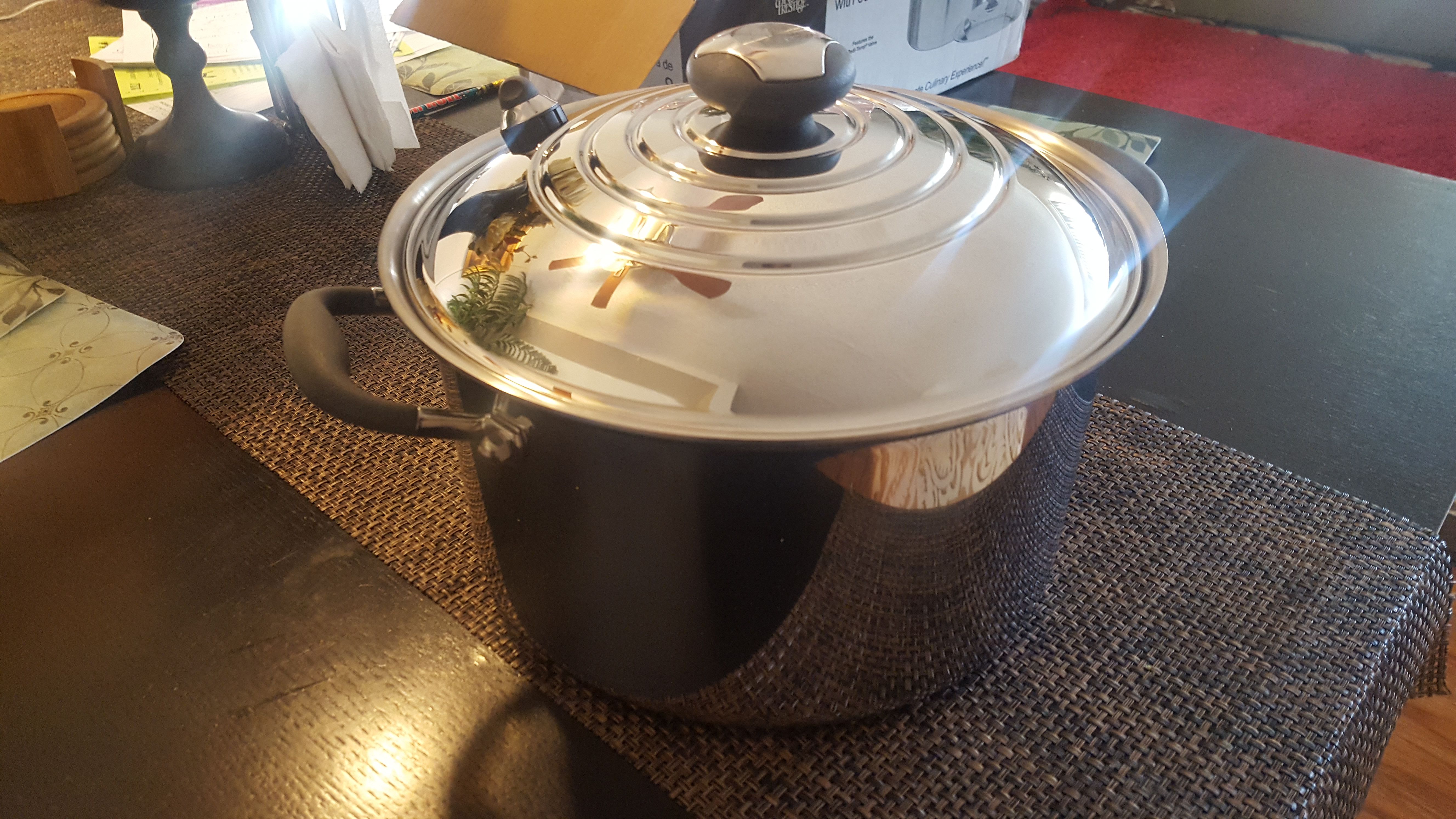 Red Stone 6 Quart Dutch Oven for Sale in St. Cloud, FL - OfferUp