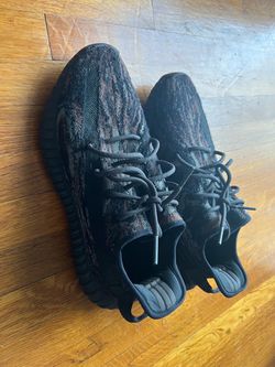 Adidas Yeezy Boost 350 V2 Sneakers adidas Yeezy Boost 350 V2 'MX Rock size 12M in good condition