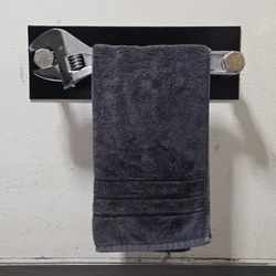 Adjustable Wrench Hand Towel Rack