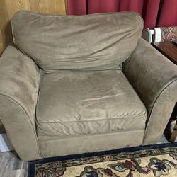 Large Couch And Oversized Chair Set