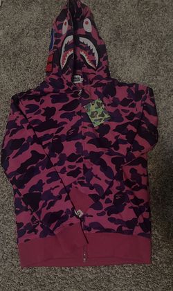 BRAND NEW BAPE HOODIE SIZE M