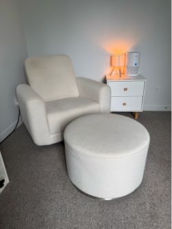 Babyletto Tuba Glider + Ottoman